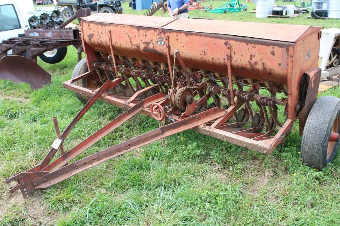 Massey-Ferguson 33 Grain Drill