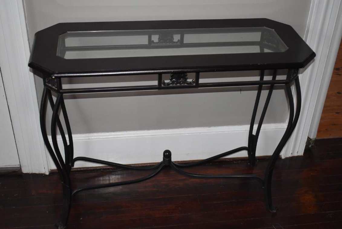 Table w/ Glass Insert