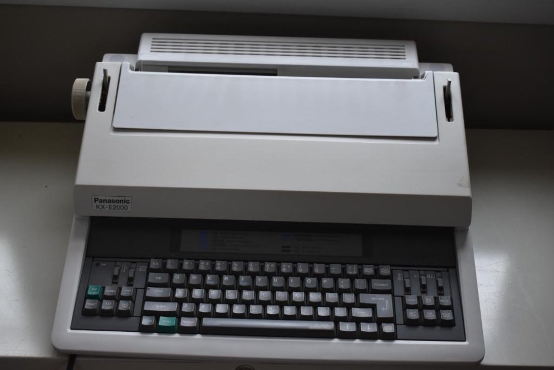 Panasonic KX-E2000 Electronic Typewriter
