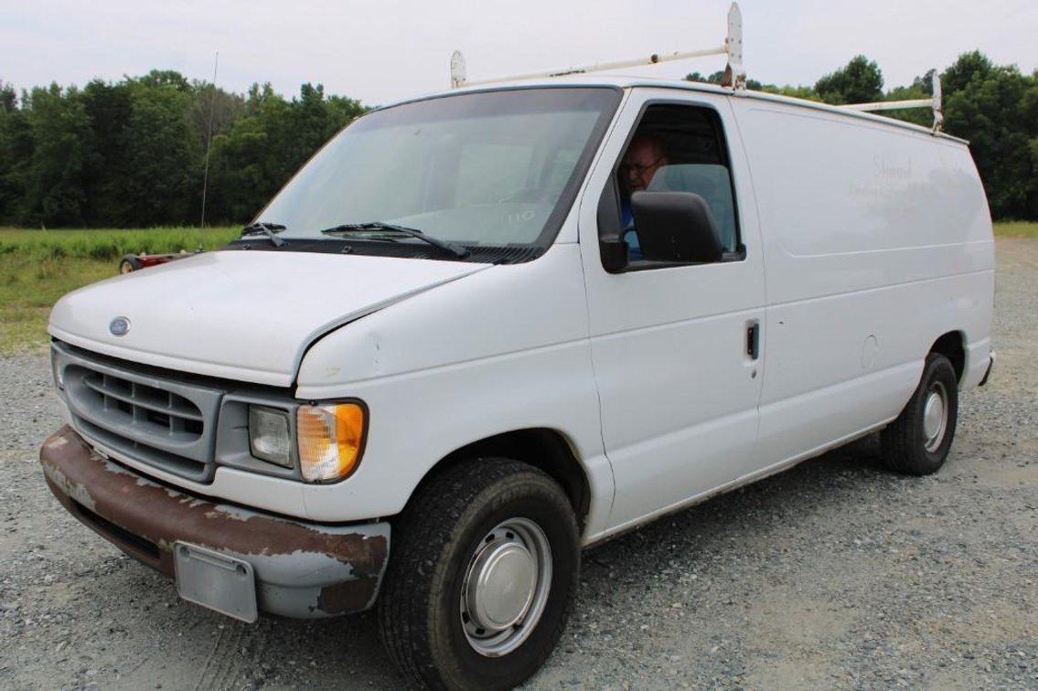 2001 Ford E-150 Van *See Video 
