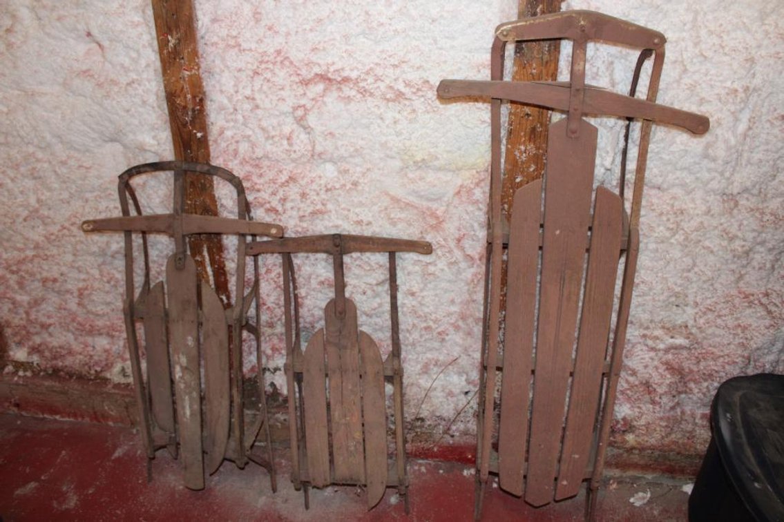 3 Vintage Sleds