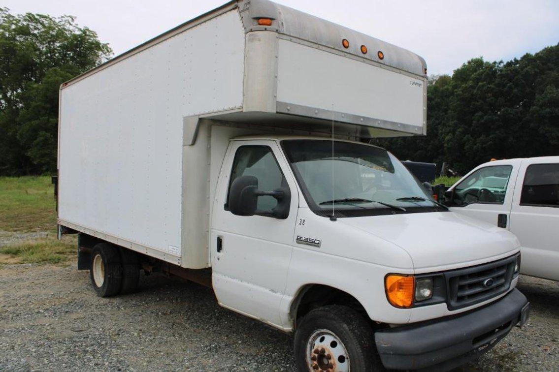 2006 Ford E-350 Super Duty Box Truck *See Video 