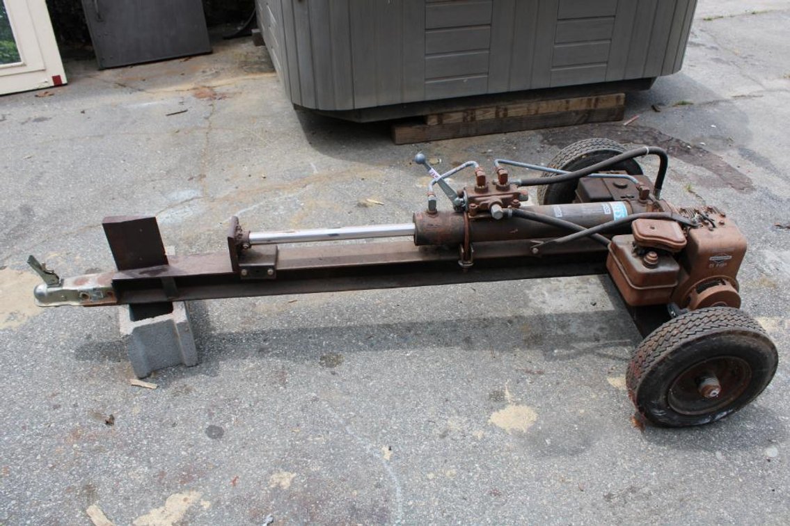 Log Splitter w/ Briggs Engine