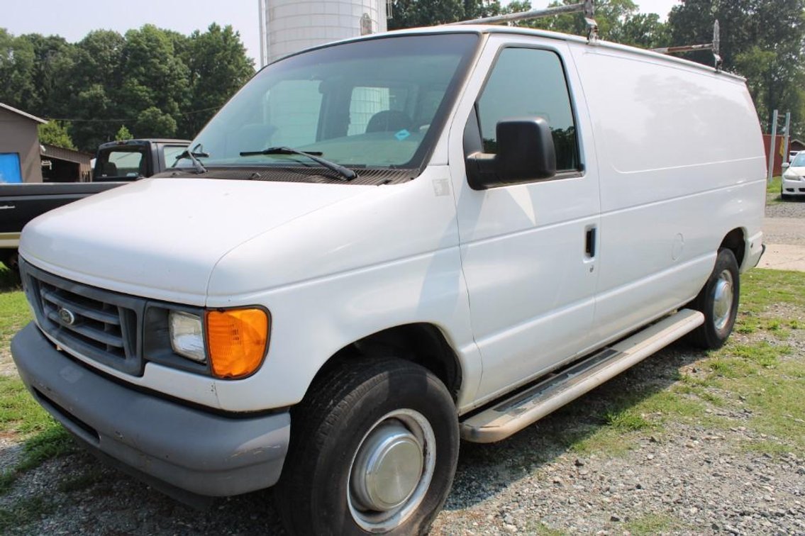 2006 Ford E-250 Van *See Video 