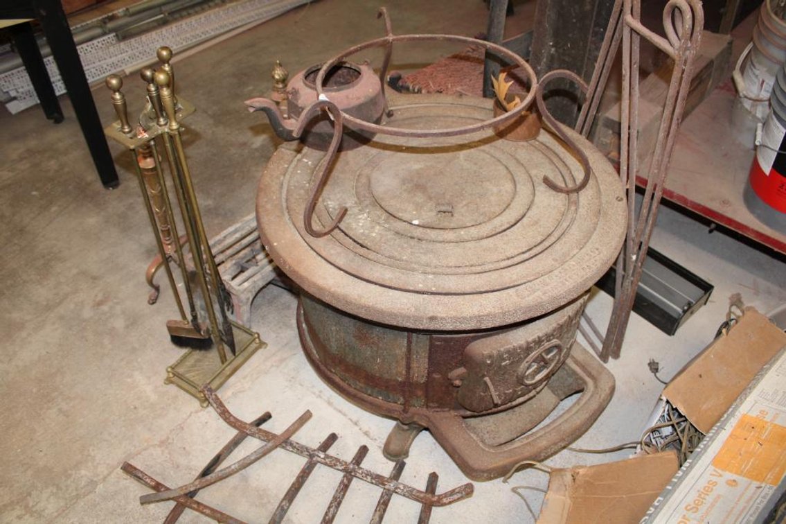 Perfection Stove w/ Fireplace Sets +