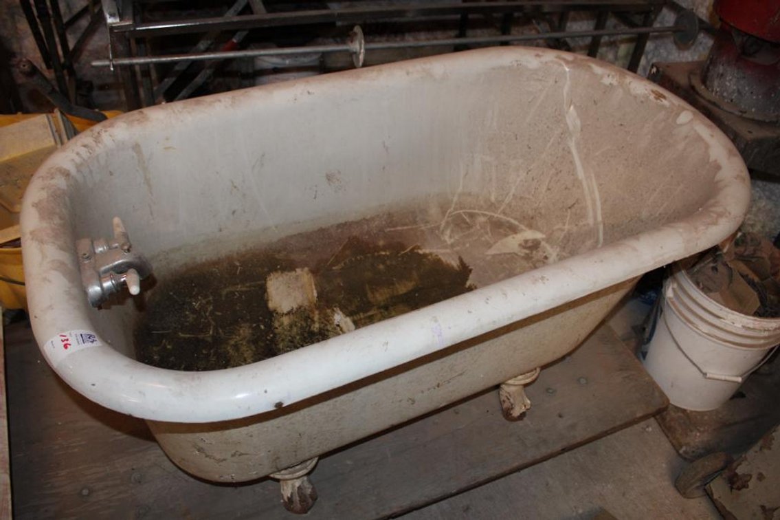 Vintage Tub w/ Claw Feet