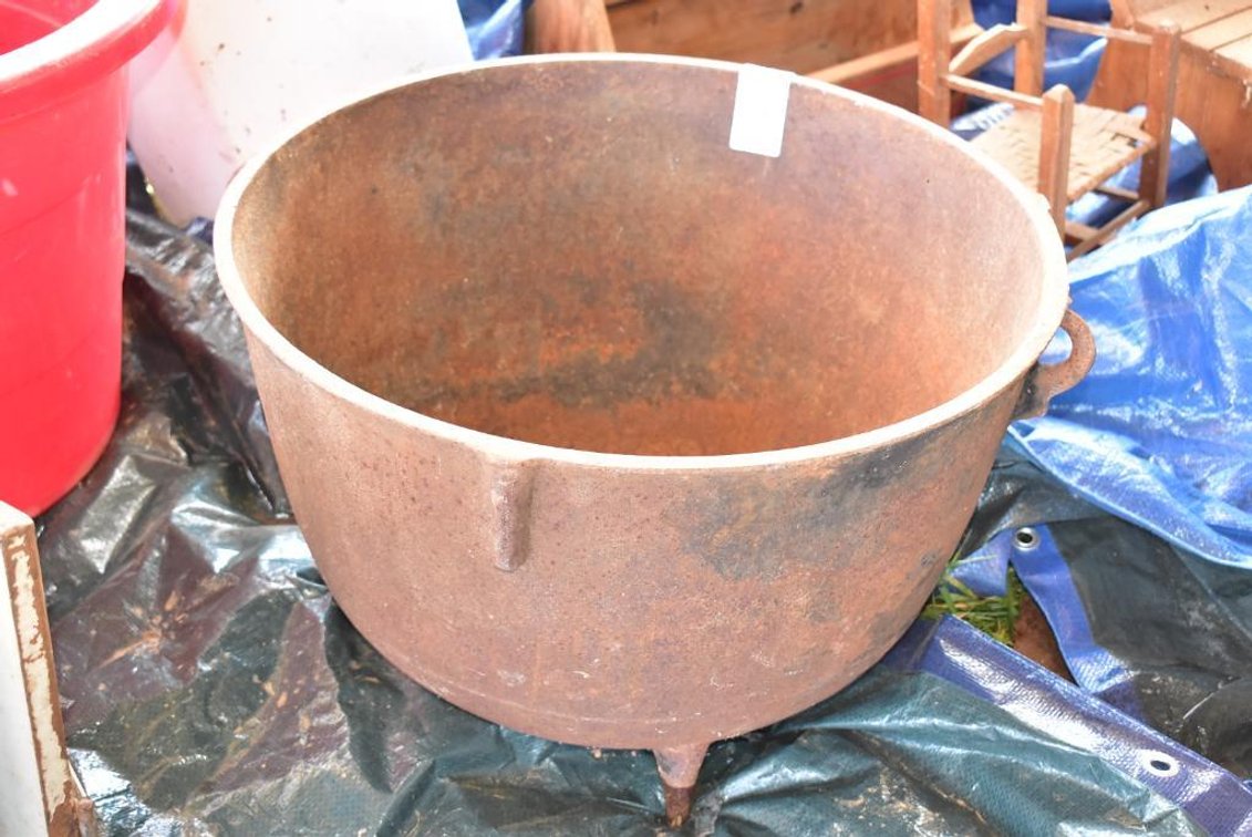 Cast Iron Kettle Pot