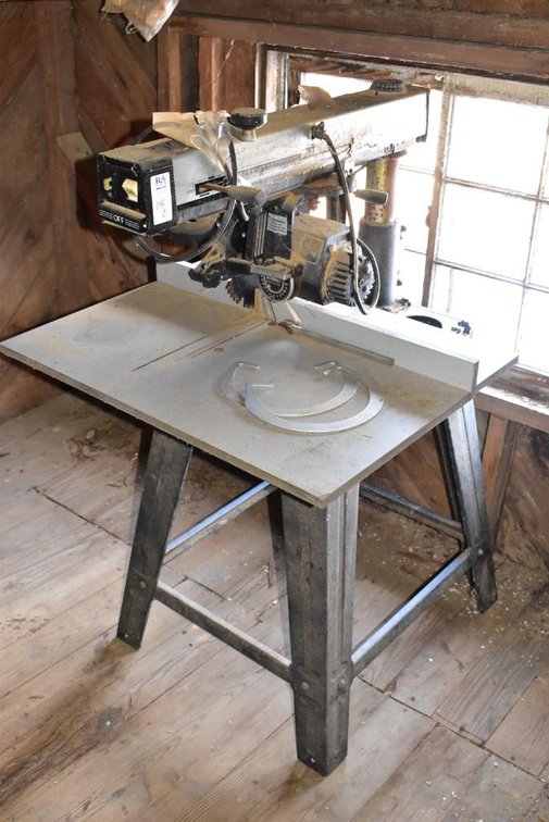 DeWalt Radial Arm Saw