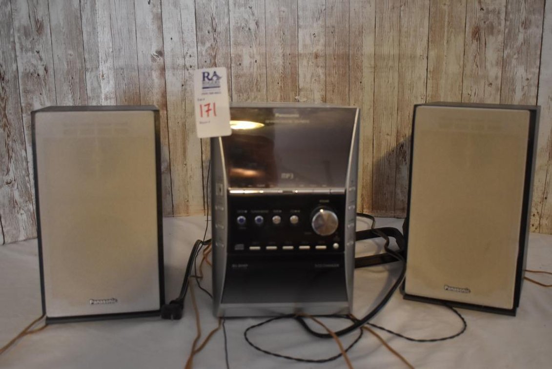Panasonic CD Sound System w/ Speakers