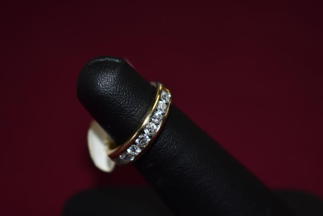 14k 2.80g YG 9 Diamond Wedding Band