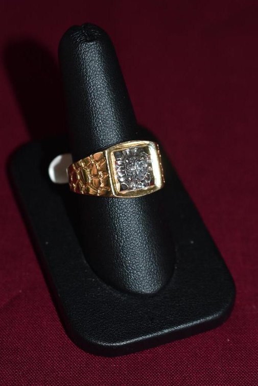 14k 8.40g YG Nugget Diamond Ring