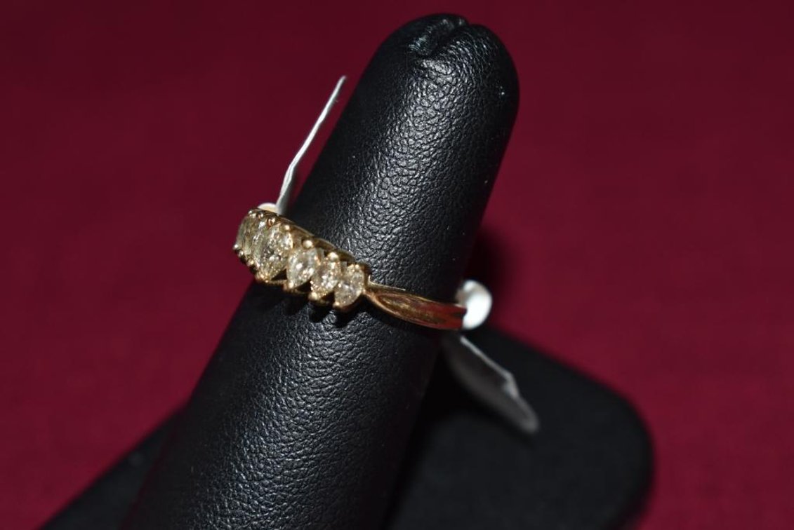 14k 2.20g 7 Marquise Diamond Ring