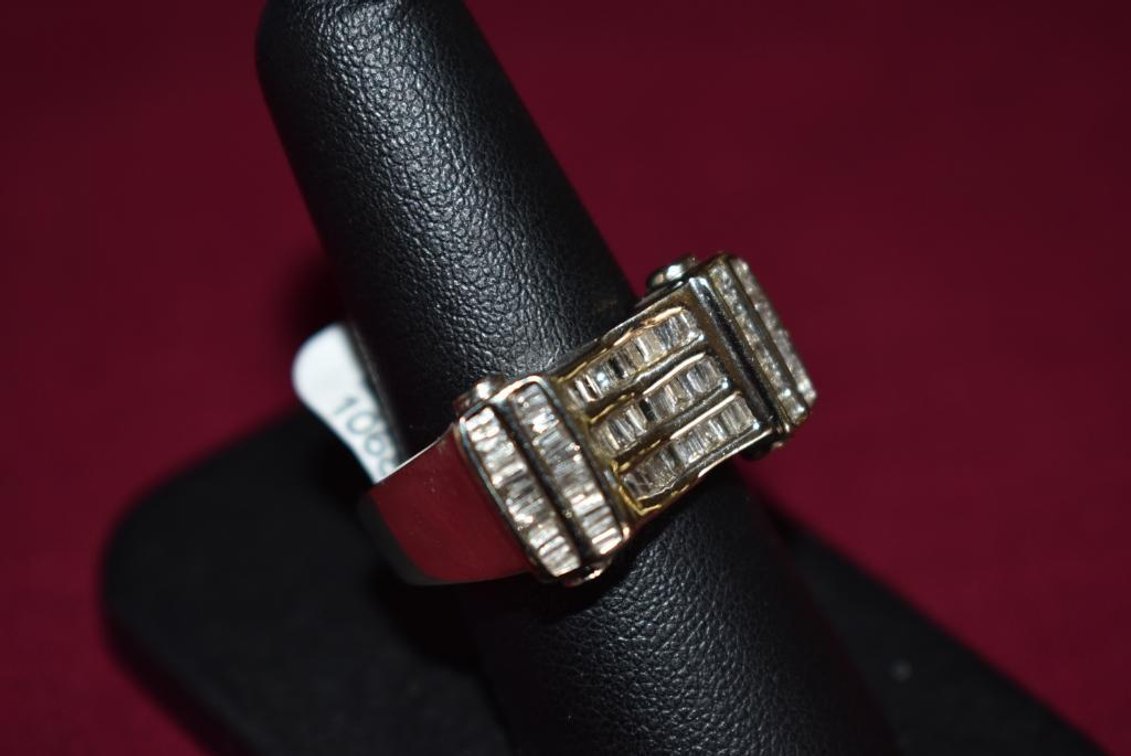 14k 12.40g WG Baguette Diamonds Ring
