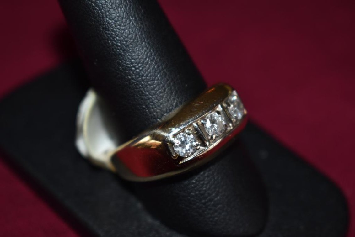 14k 6.40g YG 3 Round Diamonds 1/2 Ct. Ring