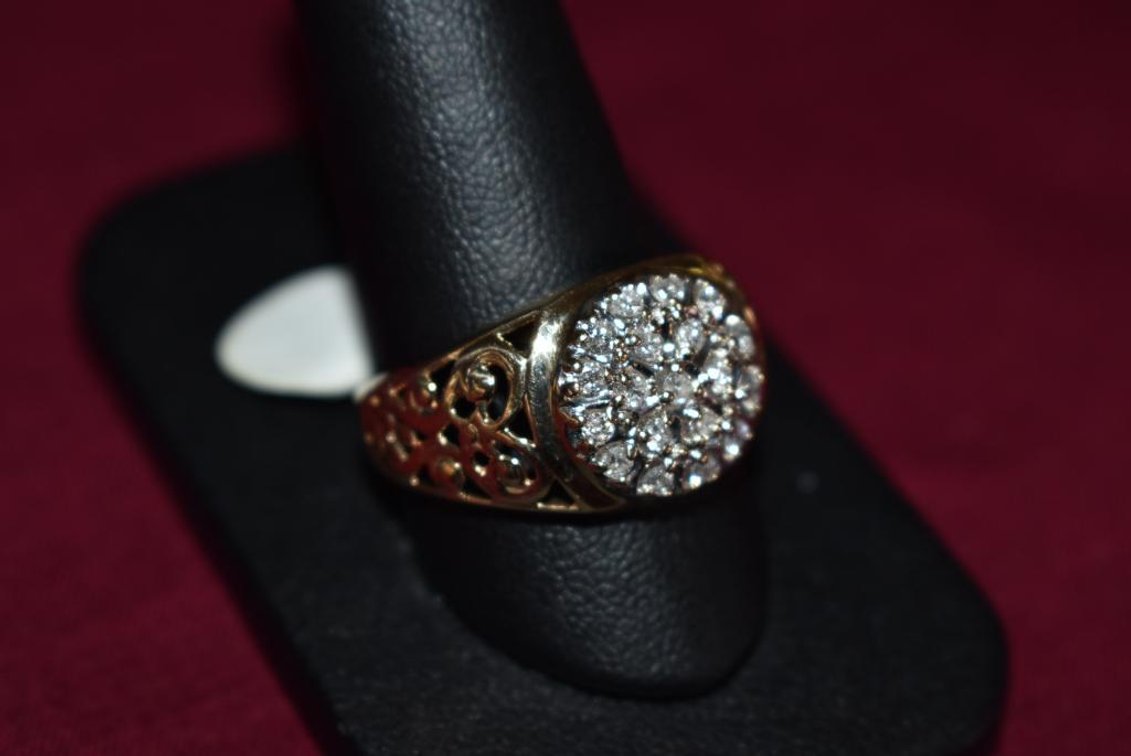 4.80g YG 19 Diamond Kentucky Cluster Ring