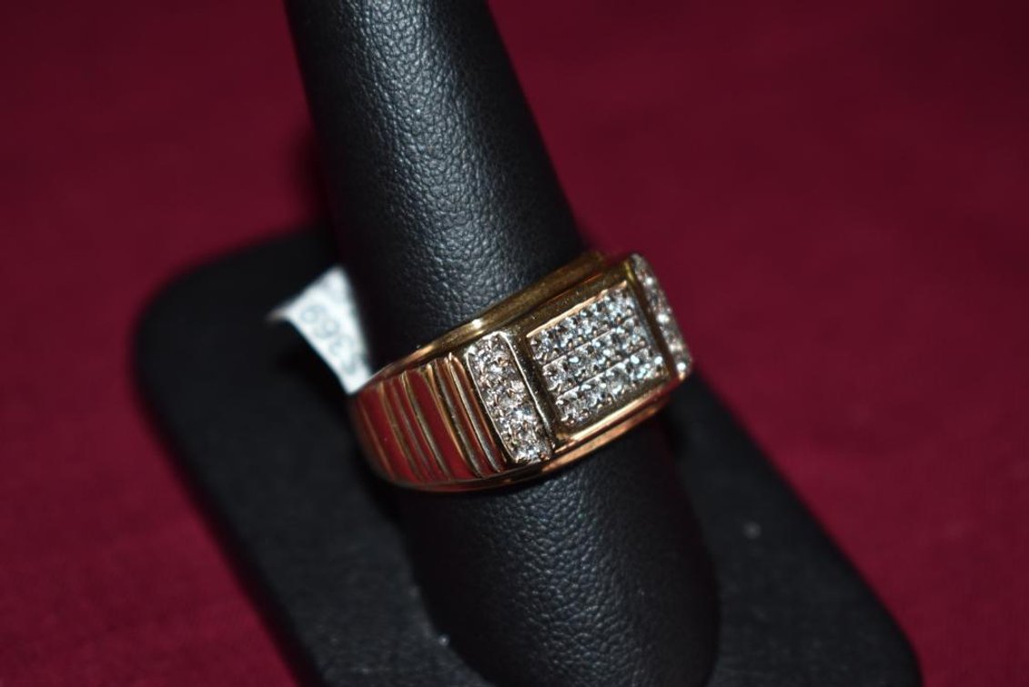 14k 5.00g YG Small Diamond Rectangle Setting Ring