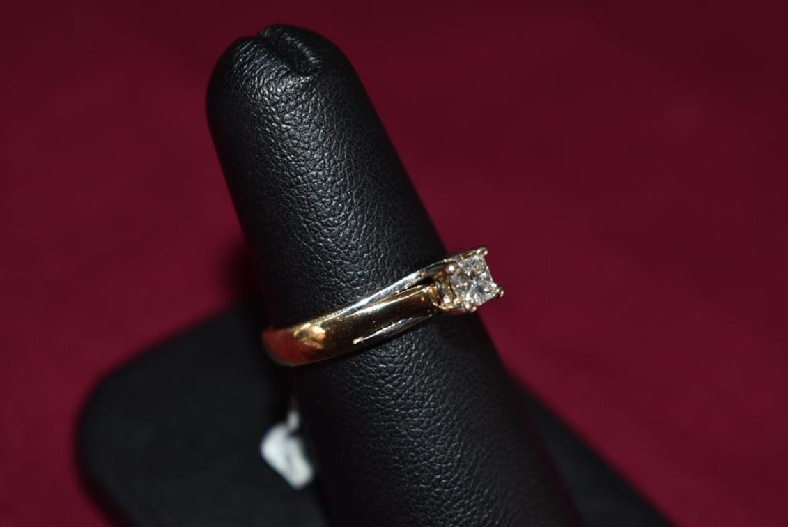 14k 2.60g YG Princess Cut Solitaire Diamond Ring