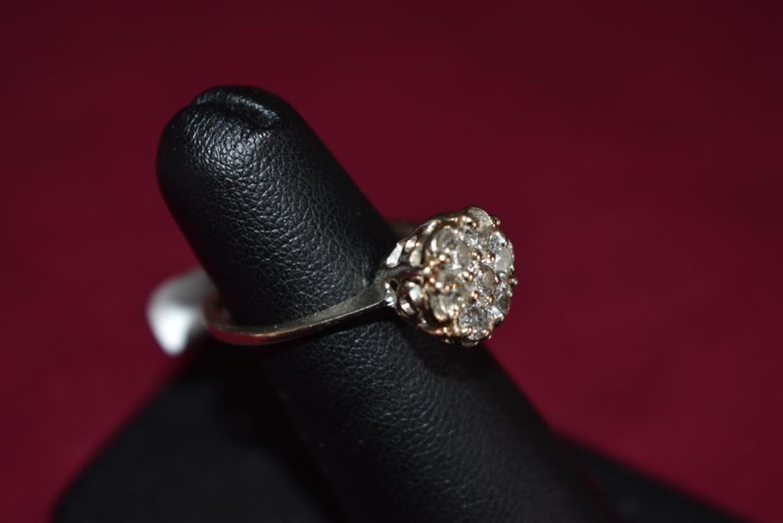 14k 3.60g WG 7 Diamond Cluster Ring 1 Ct.
