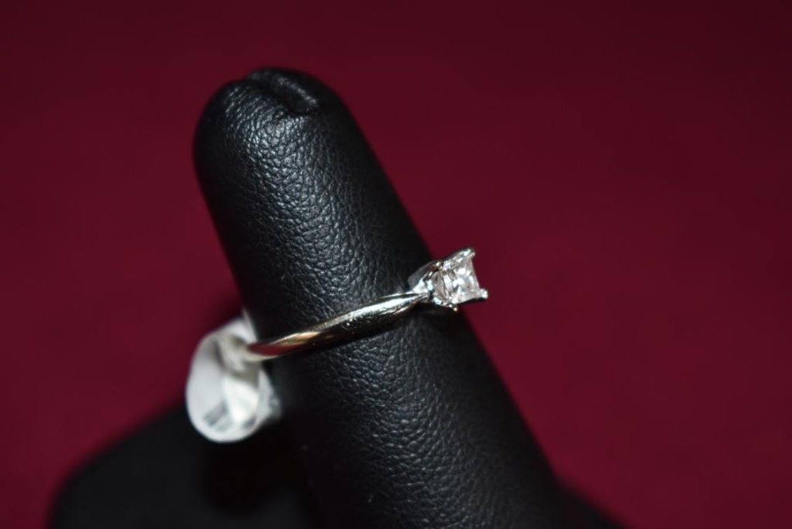 14k 1.80g WG 1/4 Ct. Princess Cut Diamond Ring