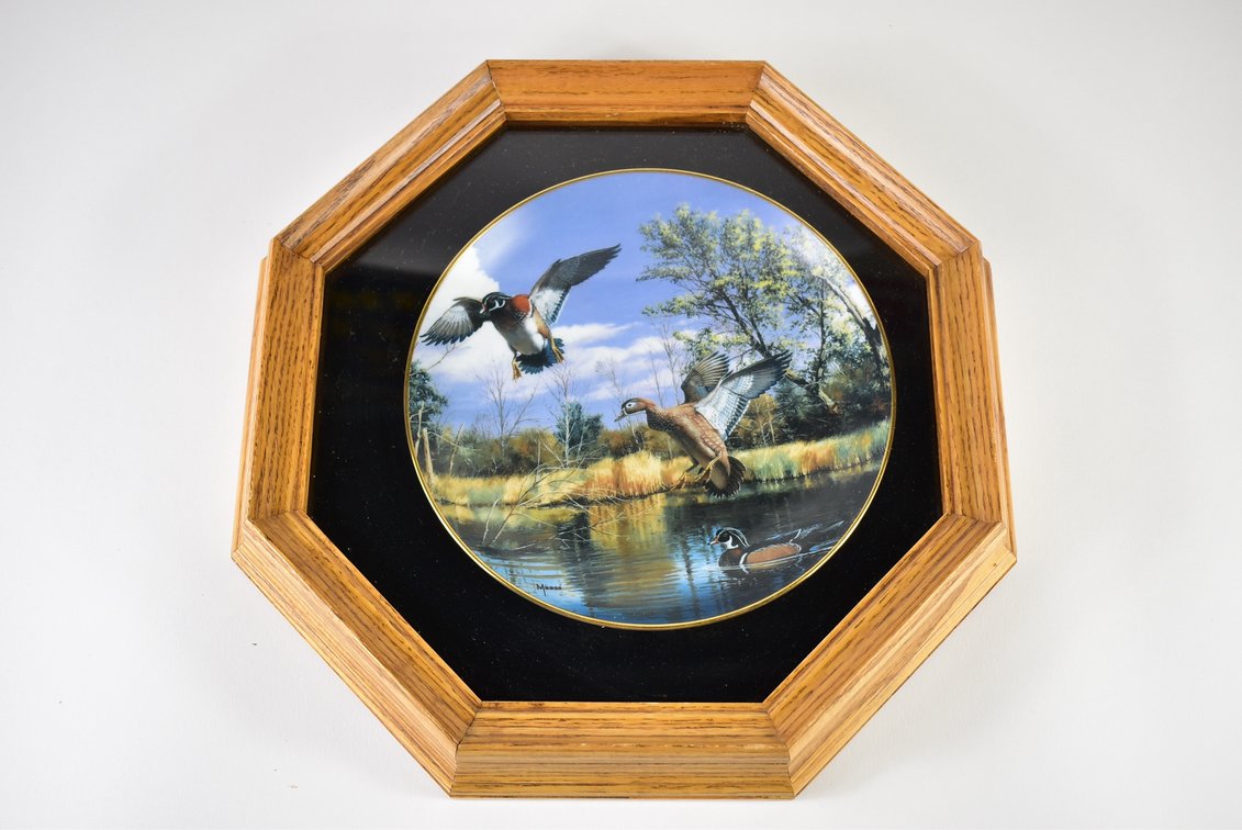 “Settling In” By David Maass Danbury Mint Framed Collector’s Plate