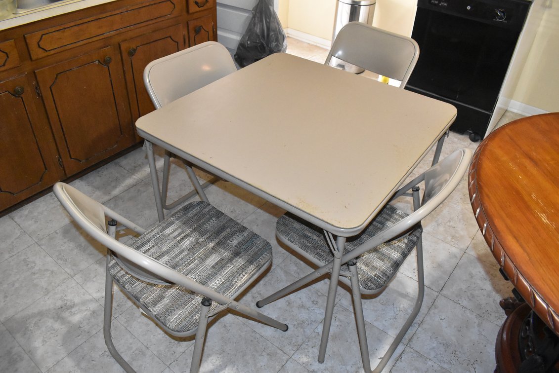 Folding Table w/ 4 Chairs