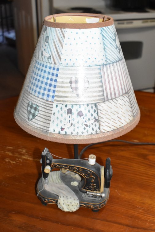 Sewing Machine Lamp