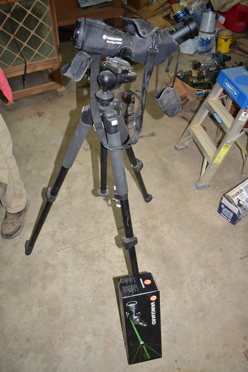 Vanguard Endeavor HD 65A Spotting Scope and Tripod 