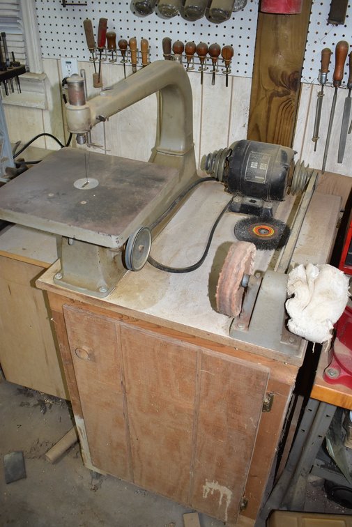 Band Saw w/ Cabinet 