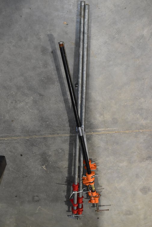 Assorted Pipe Clamps 