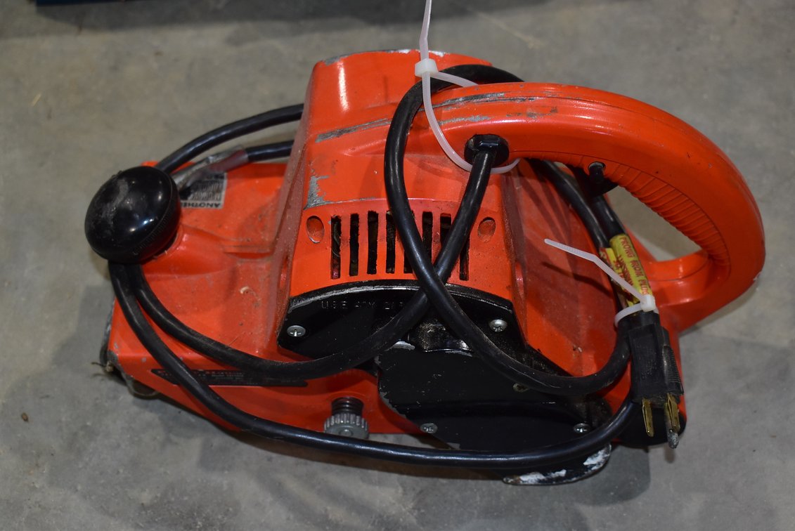 Belt Sander 