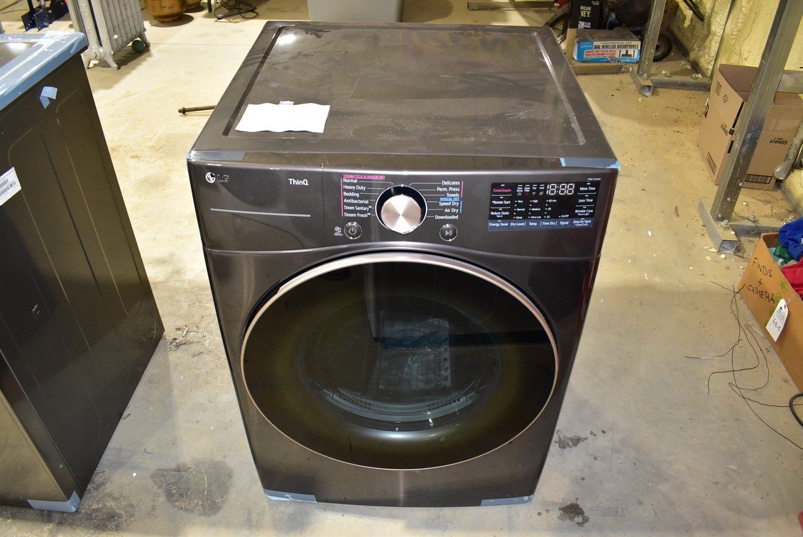LG ThinQ Front Load Gas Clothes Dryer 