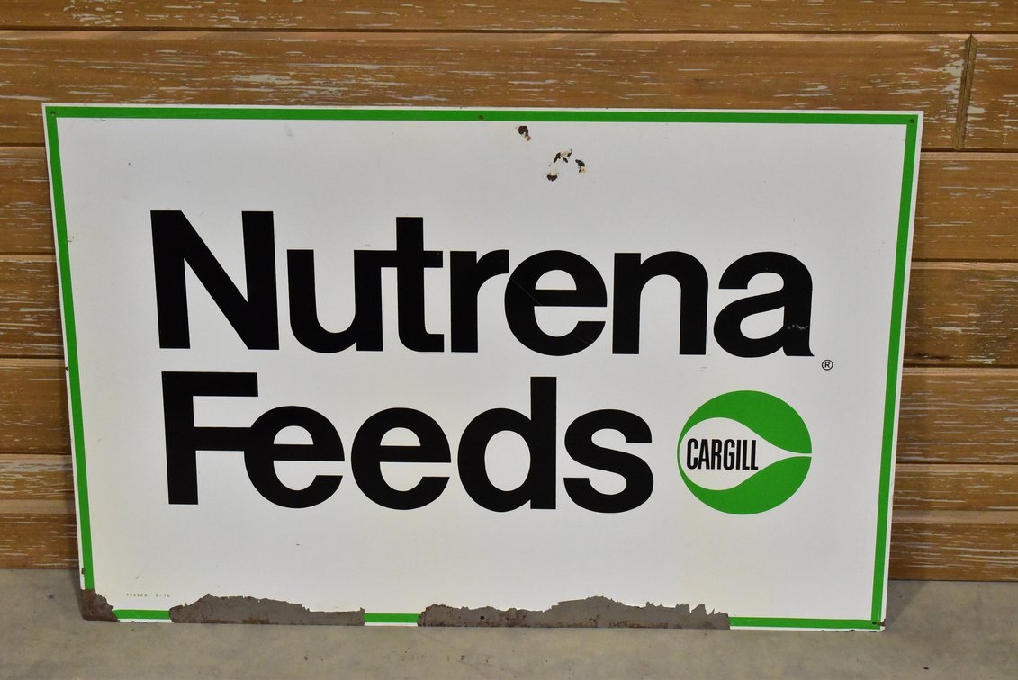 Nutrena Feeds Cargill Sign 