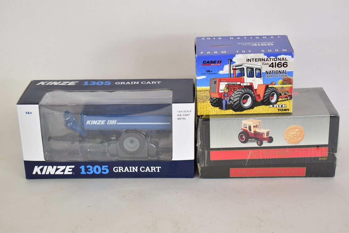 Kinze 1305 Grain Cart Toy, Case International Turbo 4166 Toy Tractor, & IHC 66 Series Toy Tractor 