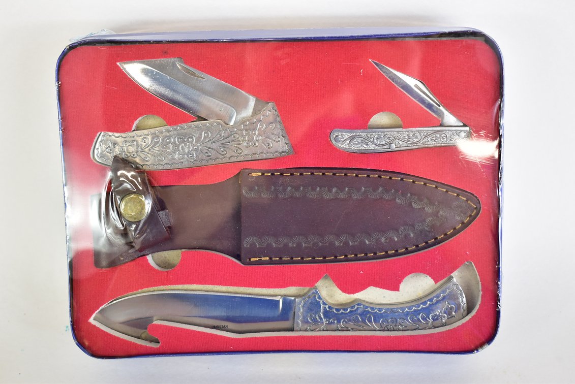 S&D Leopard Pocket Knives