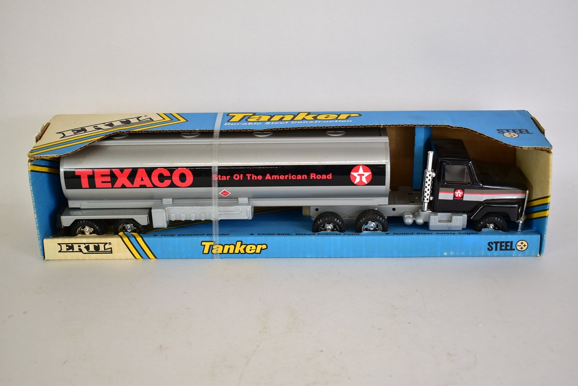 ERTL Texaco Tanker Toy Truck 