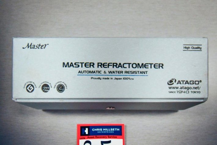 Image for ***SOLD***  MJK1739 ATAGO Hand-held Master Refractometer