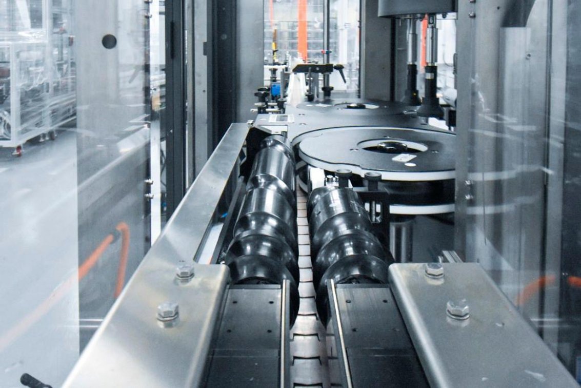 Image for ***SOLD*** MJK1859 P.E Automatic labelling machine Series SL KD776