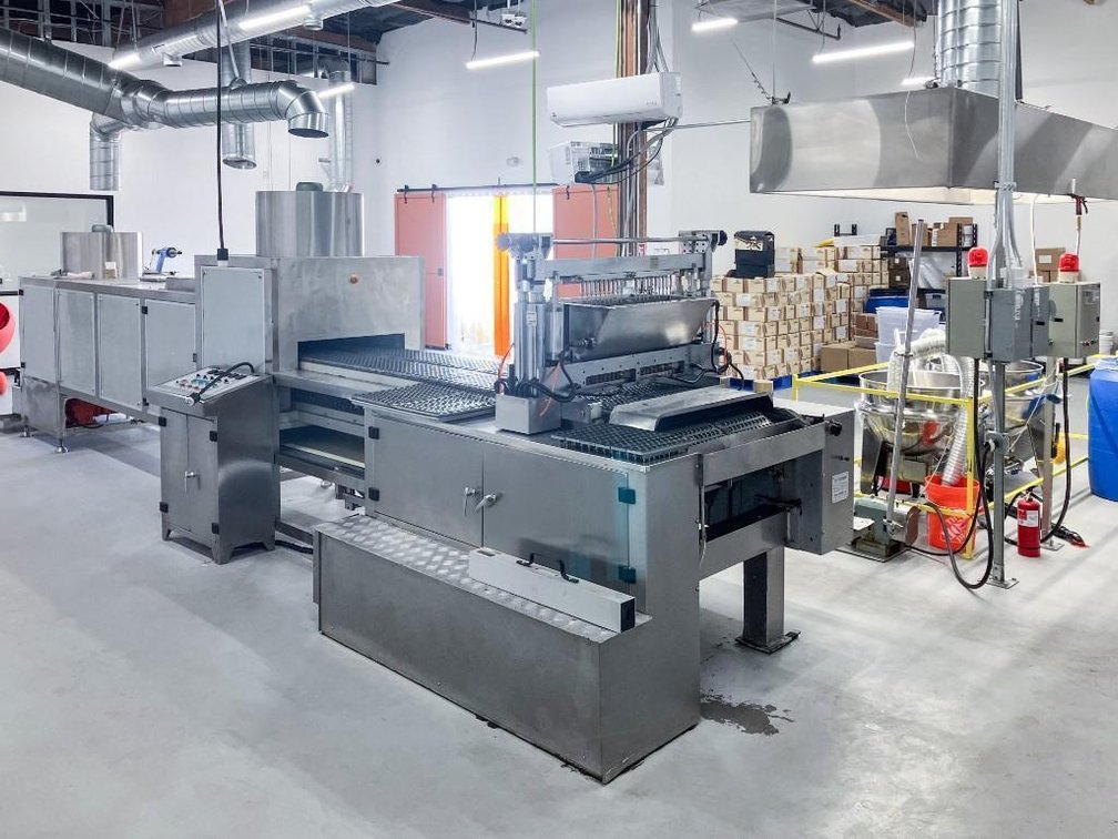 Image for MJK2036 300 KG Hatel Gummy Depositor Line with Mixing Kettle Kitchen