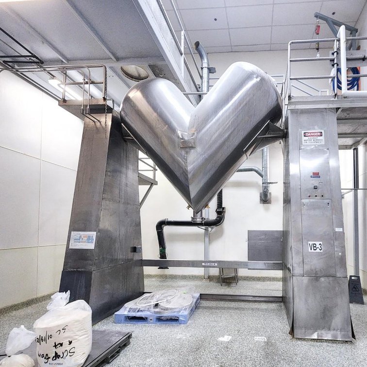 Image for ***SOLD*** MJK2047 150 Cubic Foot Vanguard V-Blender with Intensifier Bar
