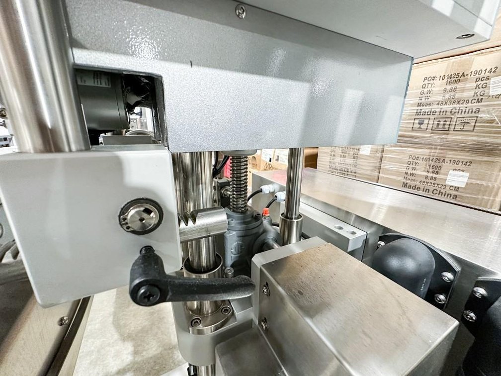 Image for ***SOLD*** MJK2078 CVC Desiccant Pouch Dropper CVC 1103H