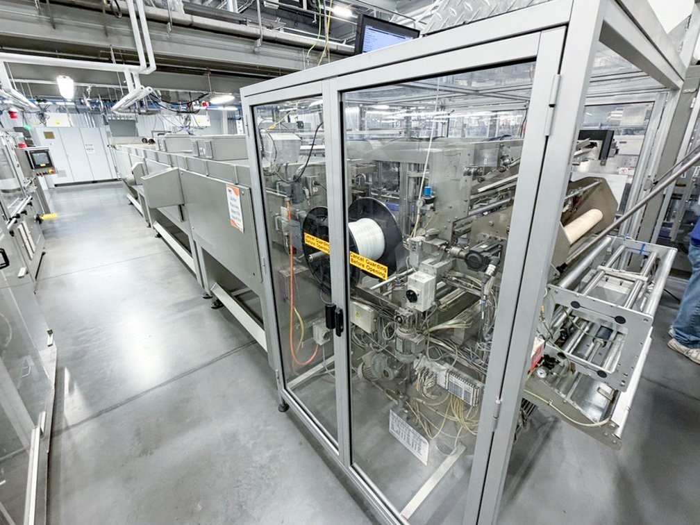 Image for MJK2438 VOLPAK SI-360F2 – Horizontal Form-Fill-Seal Pouch Machine (Duplex)