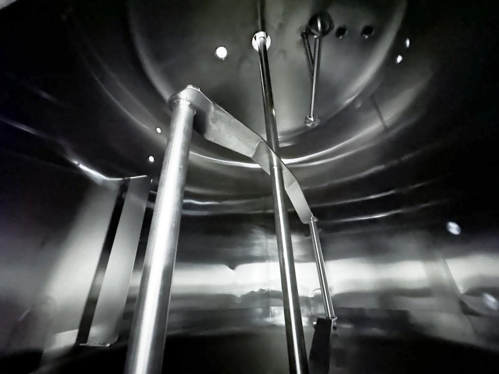 Image for MJK2514 1060 Gallon Liquid Mixing Tank with Agitation Blade