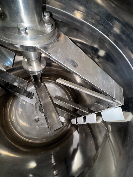 Image for MJK2552 1000 Liter SS, Fully Jacketed, Vacuum, Triple Motion Mixing Kettle