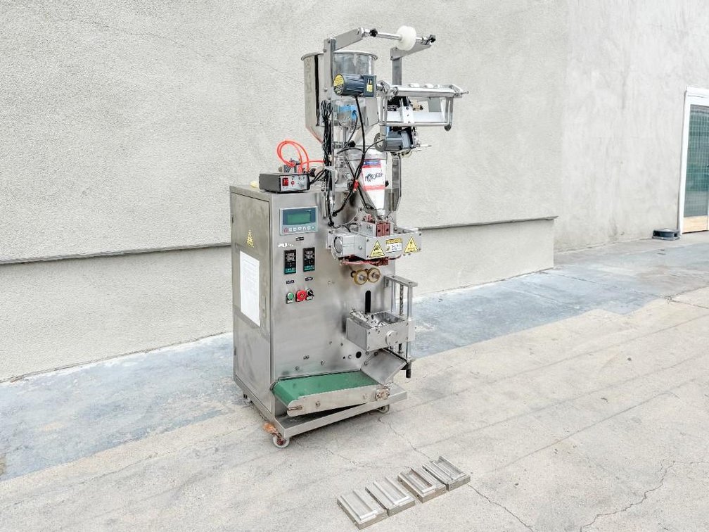 Image for MJK2624 Single Lane VVFS LIquid Stick Pack Machine