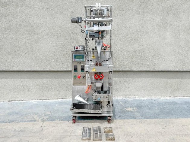 Image for MJK2625 Single Lane VVFS LIquid Stick Pack Machine