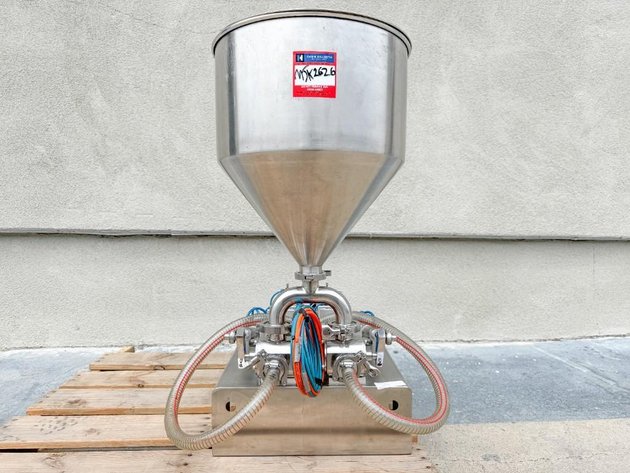 Image for MJK2626 Pneumatic Liquid filler machine JET2X500
