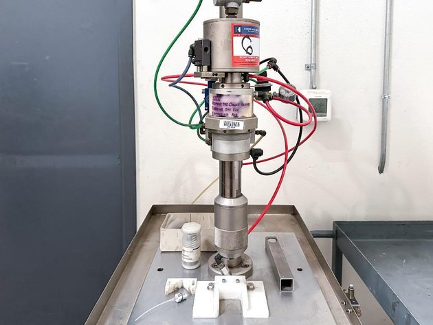 Image for MJK2637 Perfume Pump Crimping Machine MD:2002