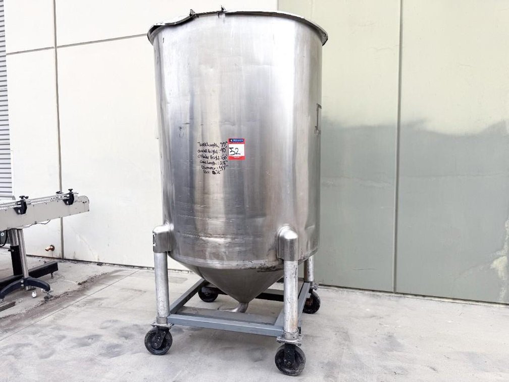 Image for MJK2651 535 Gallon Liquid Holding Tank