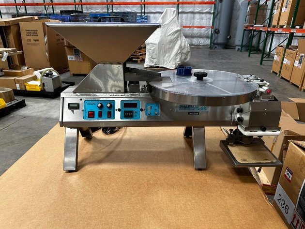 Image for MJK2670 Pharmafill TC12-R Automatic Tablet/Capsule Counter