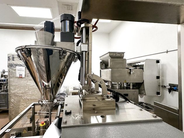 Image for MJK2704 EntrePack Vertical Form Fill & Seal (VFFS)